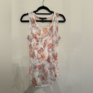 White House Black Market Floral Sleeveless Blouse - White and Peach